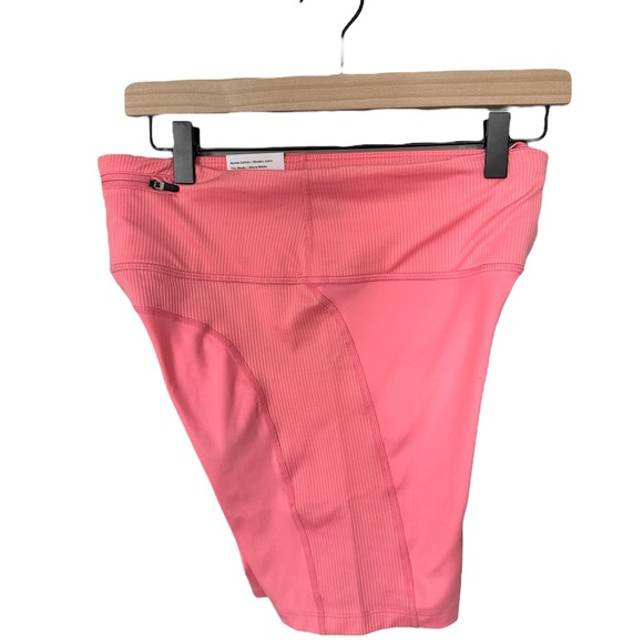 Nike Mid Rise Biker Shorts Pink NWT - Picture 8 of 10